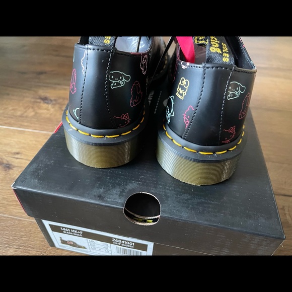 DOC MARTEN’S-NWT/Box Leather Sanrio Character Shoes - Picture 8 of 13